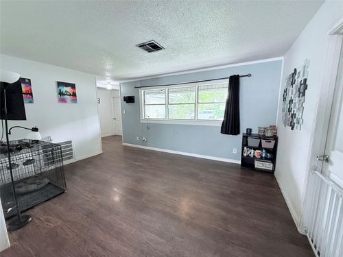 1720 17th Ave N, Texas City, TX, 77590-5342 | Card Image