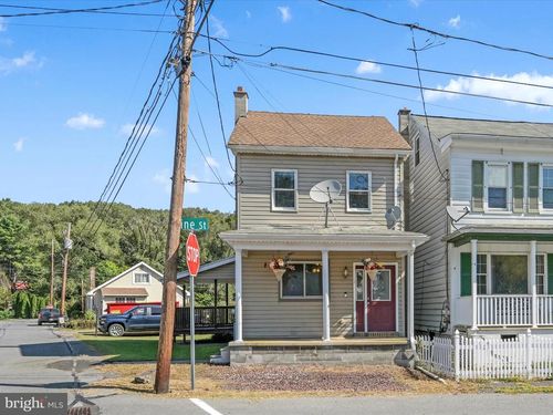 1 Pine St, Branchdale, PA, 17923 | Card Image