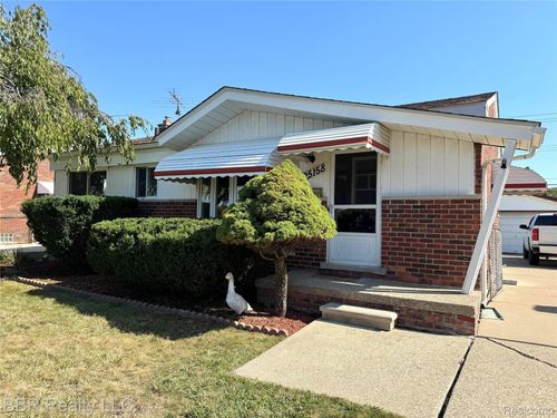25158 Wagner Ave, Warren, MI, 48089-4670 | Card Image