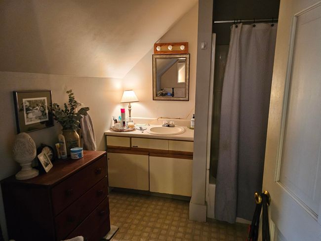 39 South St, Home with 0 bedrooms, 2 bathrooms and null parking in Keene NH | Image 8