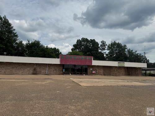 802 N Hwy 59, Queen City, TX, 75572 | Card Image