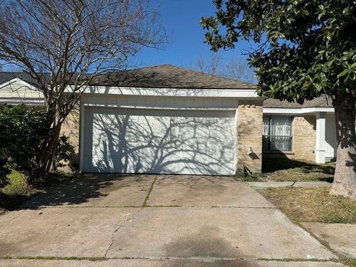 6534 Briar Glade Dr, Houston, TX, 77072-2034 | Card Image