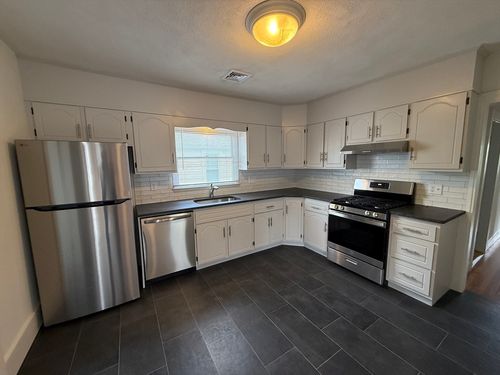 2-13 Beechwood Ave, Watertown, MA, 02472-2728 | Card Image