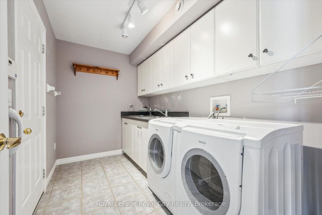 105 Riverwalk Pl, House attached with 2 bedrooms, 2 bathrooms and 3 parking in Rockwood ON | Image 23