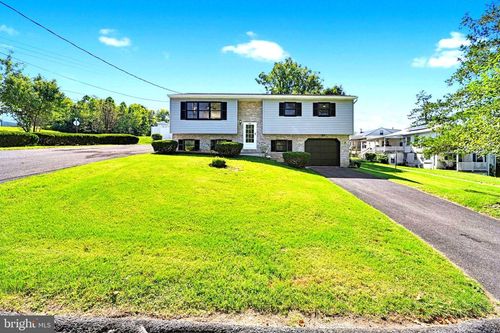 1408 Beaumont Ave, TEMPLE, PA, 19560-1609 | Card Image