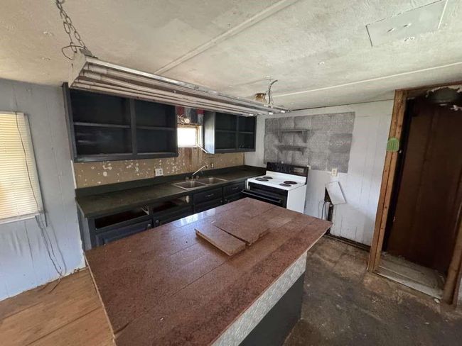 274 Private Road 7039, House other with 2 bedrooms, 1 bathrooms and null parking in Wills Point TX | Image 6