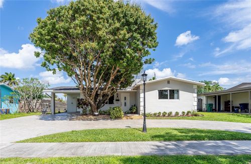 5040 Sw 94th Ter, Cooper City, FL, 33328-4130 | Card Image