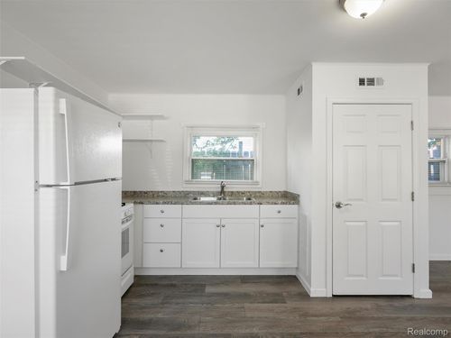 1741 E Woodward Heights #1 Boulevard, Hazel Park, MI, 48030 | Card Image