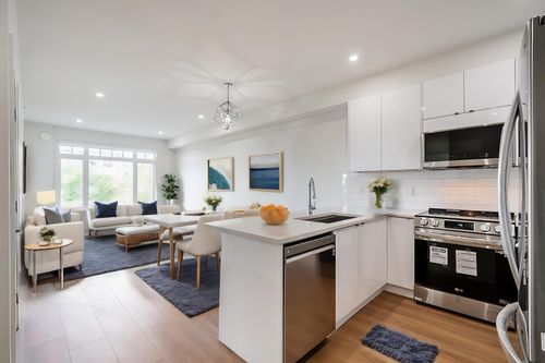 305-20081 68 Ave, Langley, BC, V2Y3V7 | Card Image