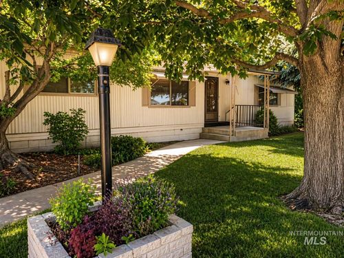 10565 W Halstead Dr, Boise, ID, 83704 | Card Image