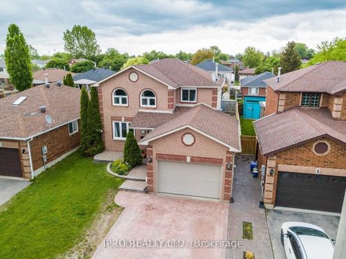 3 Irish Lane, Barrie, ON, L4M6H8 | Card Image