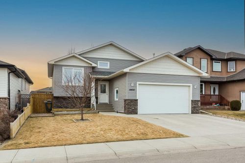 4402 Sundance Rd, Coalhurst, AB, T0L0V2 | Card Image