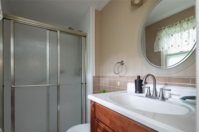 primary bedroom en suite | Image 21