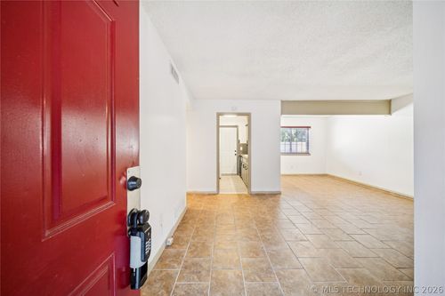 4804a-4804 S Victor Ave, Tulsa, OK, 74105-8731 | Card Image