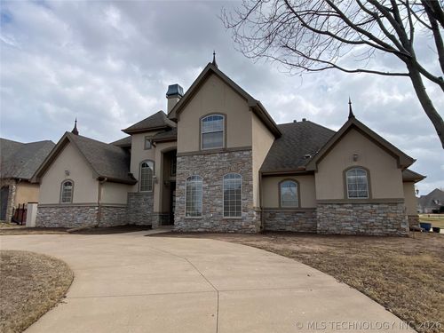 3605 N Narcissus Ave, Broken Arrow, OK, 74012-1749 | Card Image