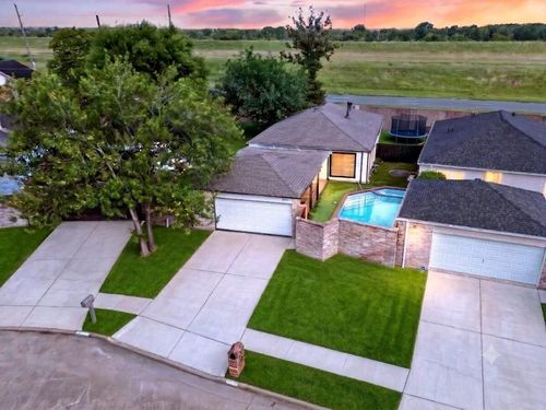 16134 Highlander Dr, Houston, TX, 77082-1313 | Card Image