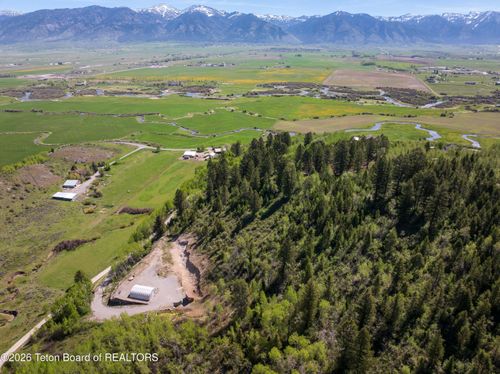 407 Freedom Ridge Rd, Thayne, WY, 83127-9773 | Card Image