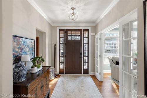 338 Griggs St, Rochester, MI, 48307-1415 | Card Image