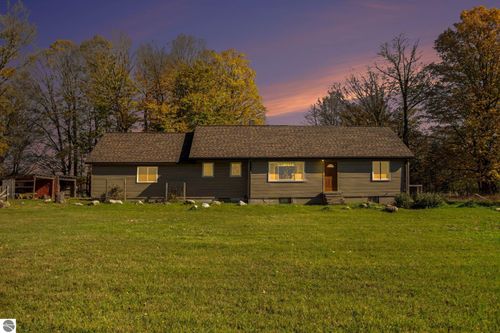 11692 N State Road, Cadillac, MI, 49601 | Card Image