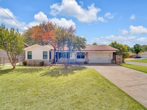 5400 Meadowbrook Dr, Fort Worth, TX, 76112-4926 | Card Image