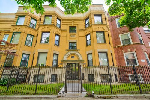 2s-4007 S Calumet Ave, Chicago, IL, 60653-2236 | Card Image