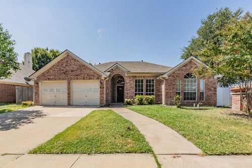 1214 Hardisty Dr, Arlington, TX, 76001-7859 | Card Image