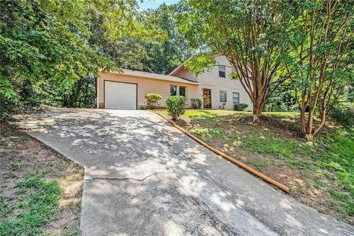 3808 Shane Ct, Ellenwood, GA, 30294-1429 | Card Image