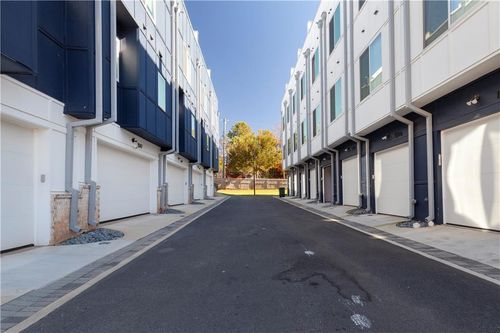 11-1606 Rock Dam Dr Se, Atlanta, GA, 30317-2537 | Card Image
