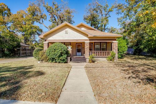 1041 W Vanderbilt St, Stephenville, TX, 76401-5602 | Card Image