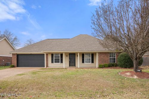 221 Cherry Bark Drive, Brandon, MS, 39047 | Card Image