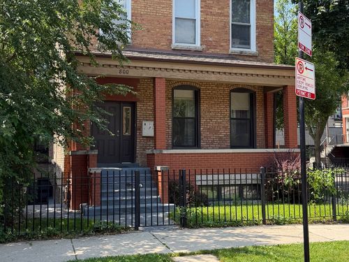 garden-800 S Claremont Avenue, Chicago, IL, 60612 | Card Image
