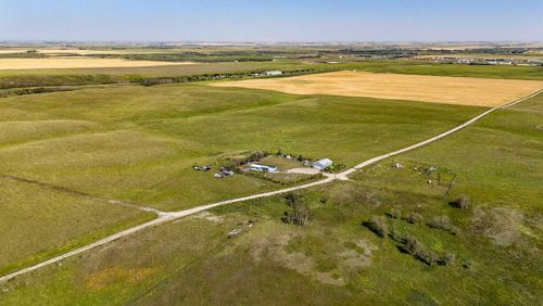 20-29302 Range Road 12, Rural Mountain View County, AB, T0M0M0 | Card Image