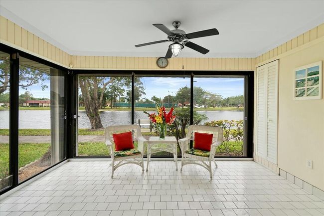 603 Laconia Cir, Condo with 2 bedrooms, 2 bathrooms and null parking in Lake Worth FL | Image 16