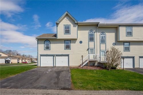 410 Suncrest Dr, Cranberry Twp, PA, 16066-6782 | Card Image