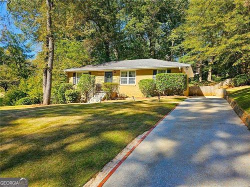 990 Willivee Dr, Decatur, GA, 30033-4102 | Card Image