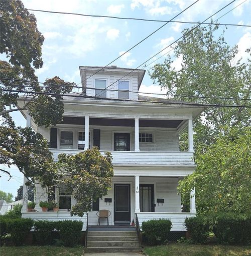 50 Oakland Ave, Cranston, RI, 02910-4549 | Card Image