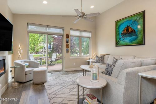 35 Lynx Cir, Gypsum, CO, 81637-5435 | Card Image
