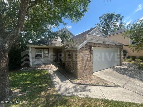 7739 Coatbridge Ln N, JACKSONVILLE, FL, 32244-5533 | Card Image