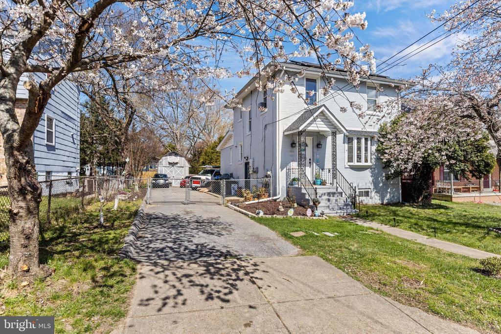 Naples Ave, Beltsville, MD 20705