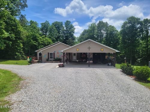 228 Paul Wheeler Ln, Jamestown, TN, 38556-2525 | Card Image