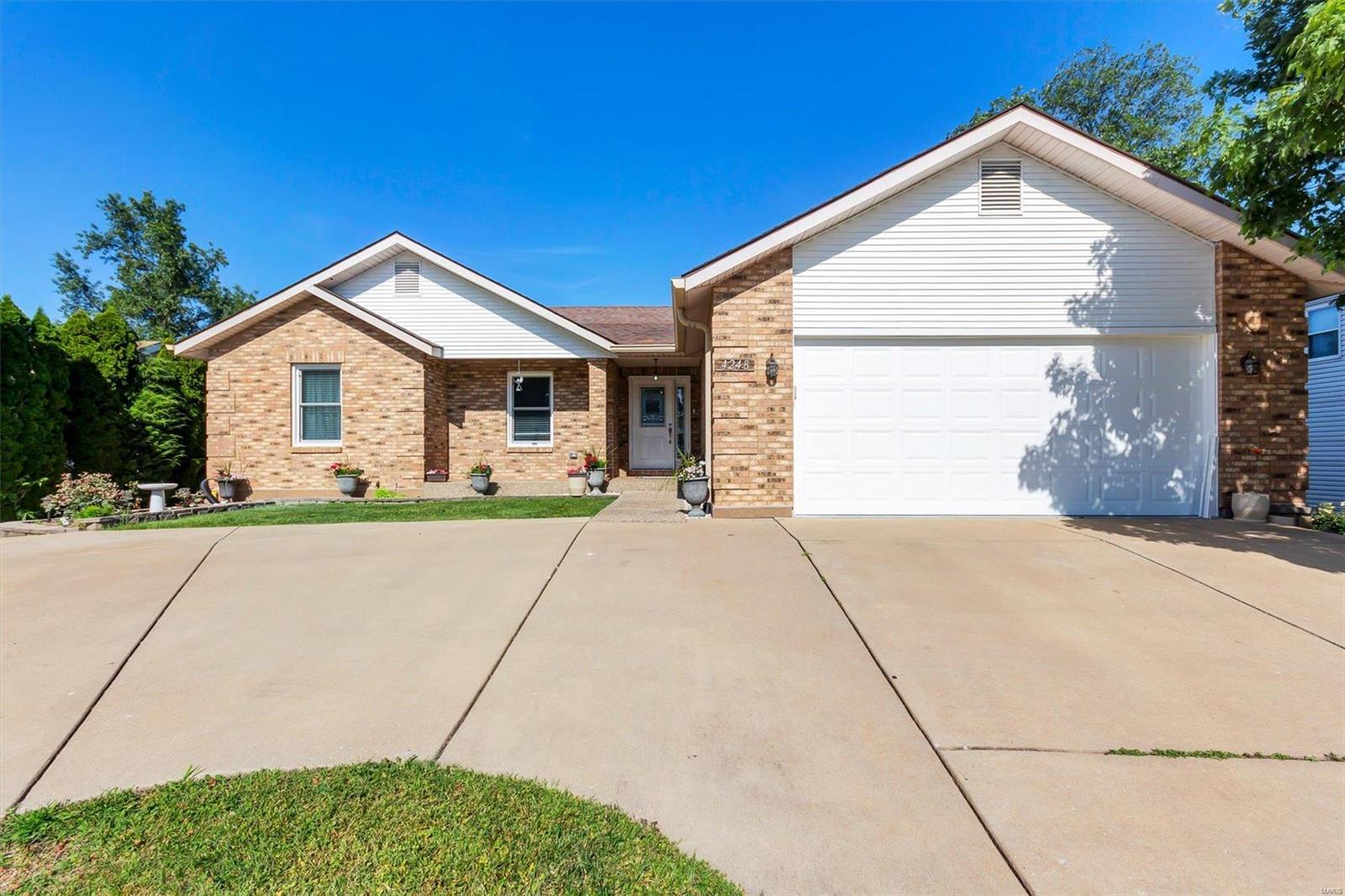 Von Talge Rd, Saint Louis, MO 63128
