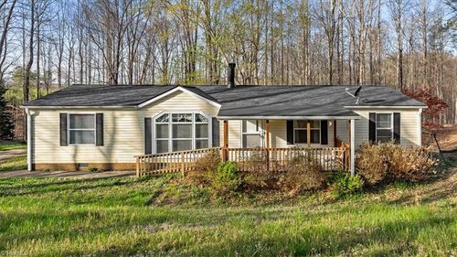 128 Cannan Way, Pinnacle, NC, 27043-9092 | Card Image