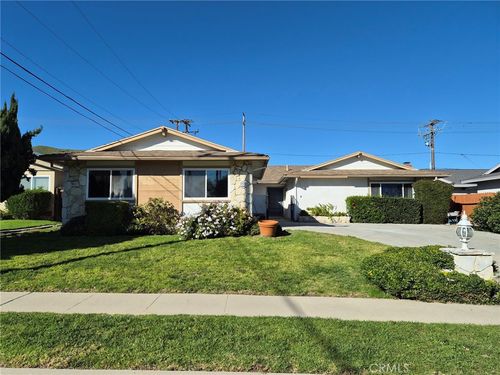 846 Verna Ave, Newbury Park, CA, 91320-2149 | Card Image