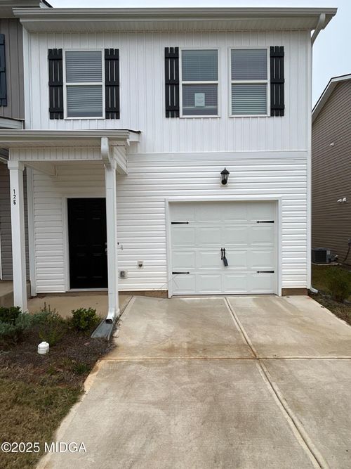 126 Red Oak Trl Nw, milledgeville, GA, 31061-6693 | Card Image