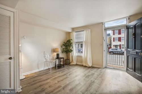a-331 N Patrick St, ALEXANDRIA, VA, 22314-2442 | Card Image