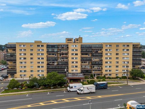 2185 Lemoine Ave, Fort Lee, NJ, 07024-6036 | Card Image