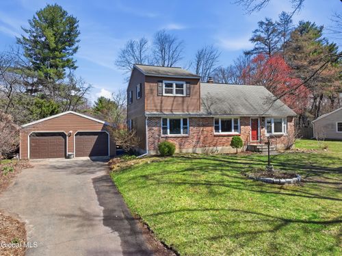 138 Birchwood Dr, Schenectady, NY, 12303-5626 | Card Image