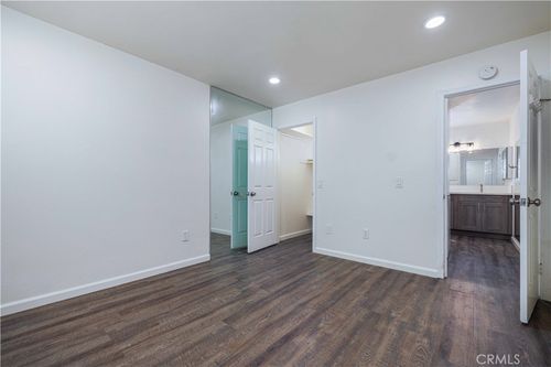 apt-j-1806 N Fairview St, Santa Ana, CA, 92706-2247 | Card Image