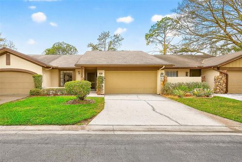 3934 Shoreside Circle, TAMPA, FL, 33624 | Card Image