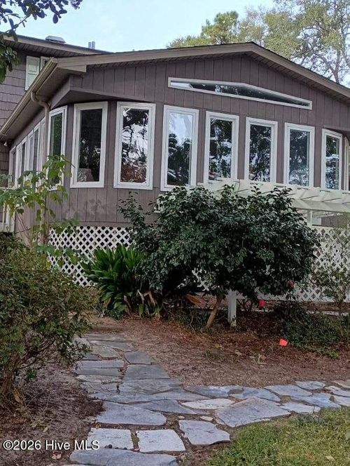1782 Waterway Dr Sw, Ocean Isle Beach, NC, 28469-4724 | Card Image